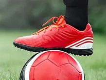 Футбольне взуття Joma