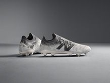 Футбольні черевики New Balance