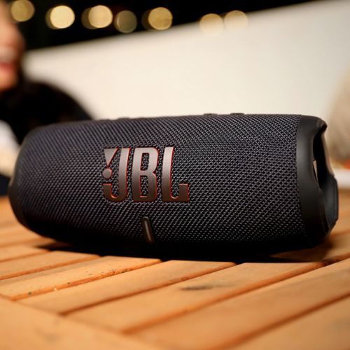 Колонка мобільна JBL Charge 5 чорна JBLCHARGE5BLK