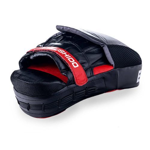 Тренувальні щити з натуральної шкіри DBX BUSHIDO чорні ARF-1101-S