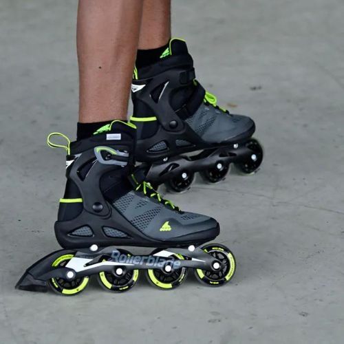 Роликові ковзани чоловічі Rollerblade Macroblade 80 чорні 07100600 1A1