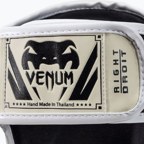 Протектори гомілок Venum Elite Standup Shinguards чорно-білі VENUM-1394