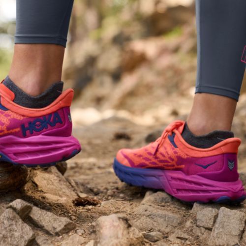 Кросівки для бігу жіночі HOKA Speedgoat 5 помаранчеві 1123158-FFCM