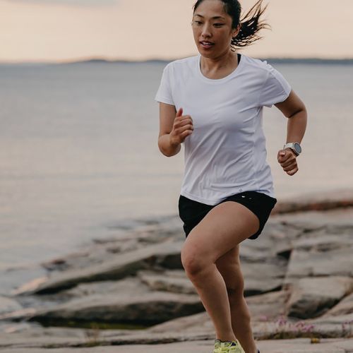 Годинник Suunto 9 Peak Pro біло-золотий SS050824000