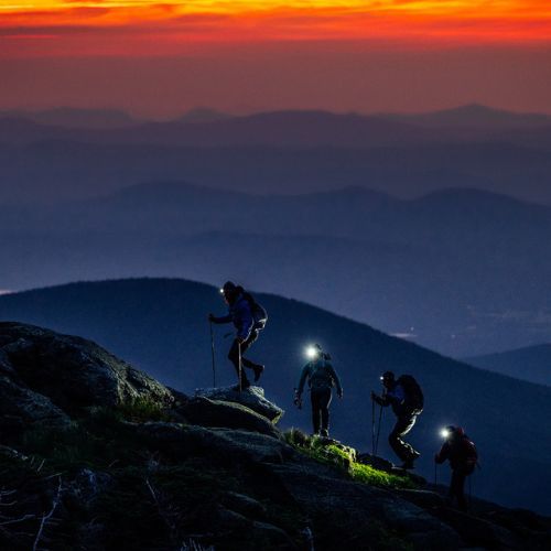 Налобний ліхтар Petzl Actik сірий E063AA00