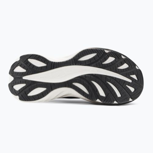 Кросівки для бігу чоловічі Joma Podium 2301 black/white