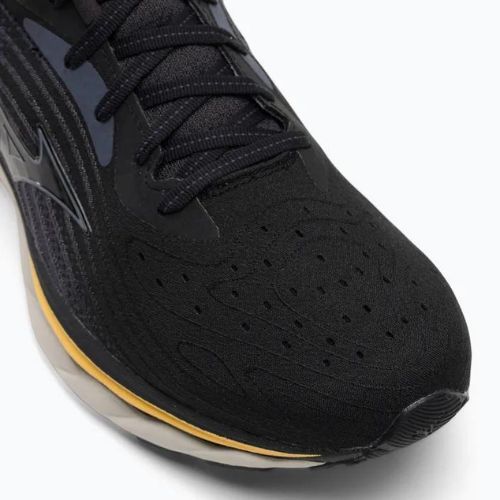 Чоловічі бігові кросівки Mizuno Wave Sky 6 чорний / пасати / золотий ф'южн