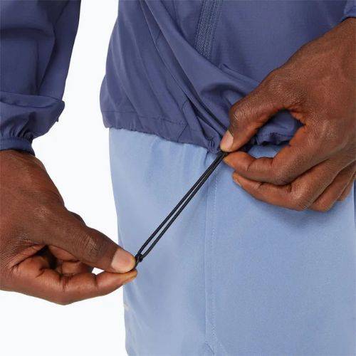 Чоловіча бігова куртка ASICS Accelerate Light темно-синього кольору