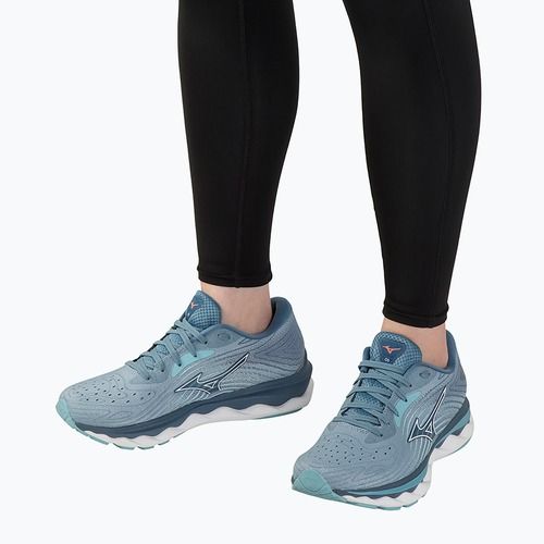 Жіночі бігові кросівки Mizuno Wave Sky 6 синій тінь/білий/молочно-синій