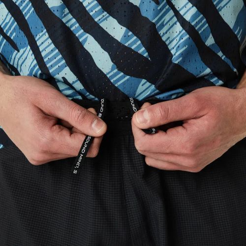 Чоловічі бігові шорти ASICS Ventilate 5IN Performance чорного кольору