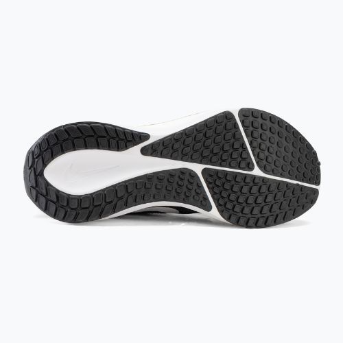 Кросівки для бігу жіночі Nike Vomero 17 black/white