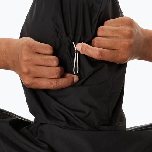 Жіноча бігова куртка ASICS Core performance black