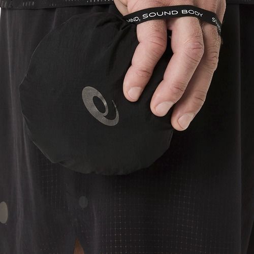 Чоловіча безрукавка ASICS Metarun Packable Gilet performance black бігова безрукавка ASICS