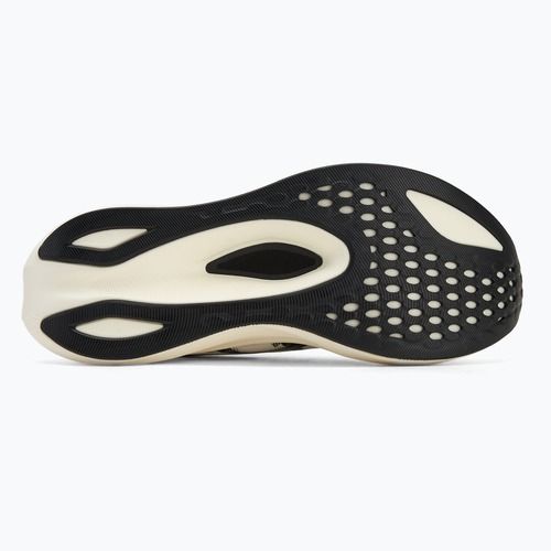 Кросівки для бігу жіночі ASICS Magic Speed 4 white/black