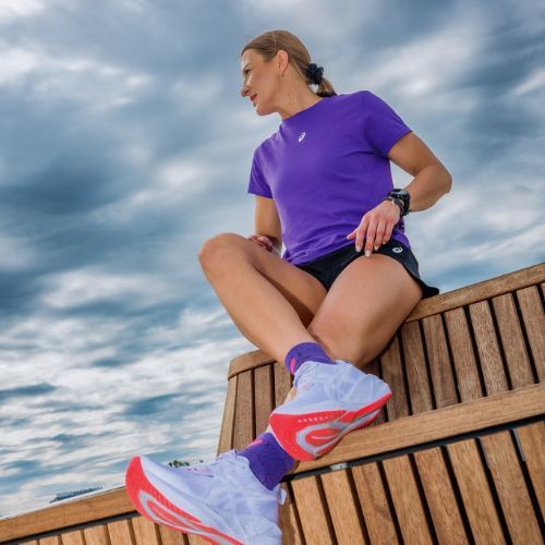 Кросівки для бігу жіночі ASICS Novablast 5 Tokyo vapor/edo purple