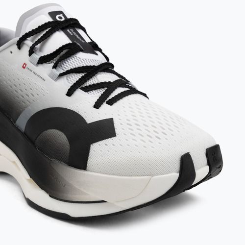 Кросівки для бігу чоловічі On Cloudboom Max white/black