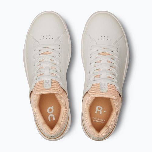 Кросівки жіночі On The Roger Advantage white/savannah