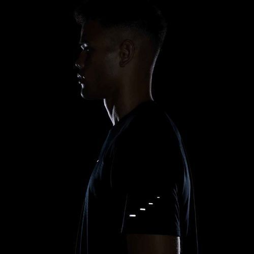 Футболка для бігу чоловіча Nike Stride ADV black