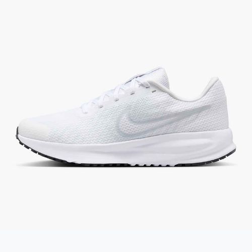 Кросівки для бігу жіночі Nike Run Defy white / pure platinum / black