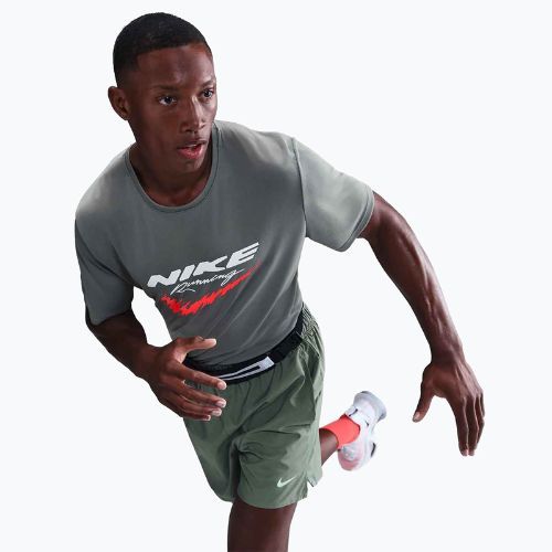 Футболка для бігу чоловіча Nike Miler Dri-Fit UV smoke grey