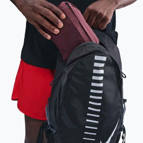 Куртка для бігу чоловіча Nike Impossibly Light Windrunner light crimson/burgundy crush