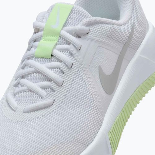 Кросівки для тренувань жіночі Nike MC Trainer 3 white/metallic silver/barely volt