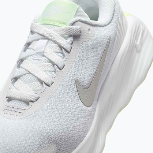 Кросівки жіночі Nike Promina white/metallic silver/barely volt