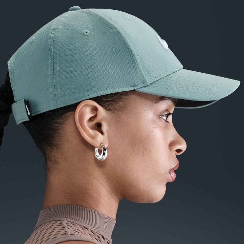 Кепка Nike Dri-FIT Club cannon/white