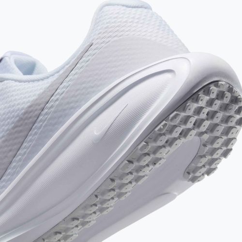 Кросівки для бігу жіночі Nike Revolution 8 white/pure platinum