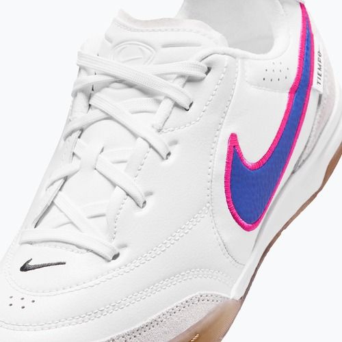Кросівки футбольні дитячі Nike Tiempo Streetgato Jr white/pink blast/racer blue
