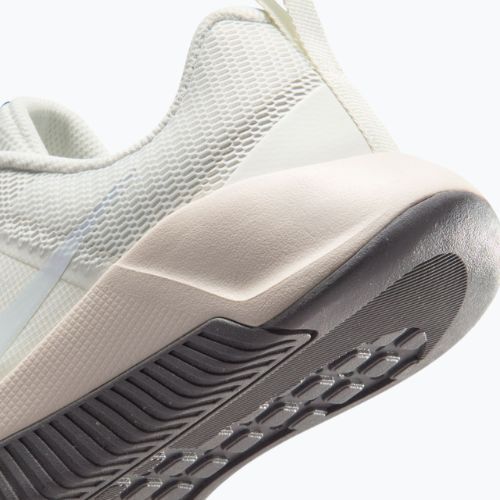 Кросівки для тренувань жіночі Nike MC Trainer 3 sail/chalk/pencil point/white