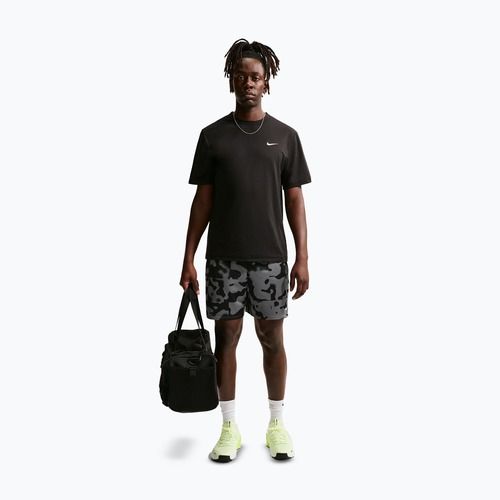 Футболка чоловіча Nike Hyverse Dri-Fit GFX black/white