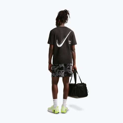 Футболка чоловіча Nike Hyverse Dri-Fit GFX black/white