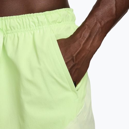 Шорти чоловічі Nike Pro Training Dri-Fit 6" light liquid lime/light liquid lime