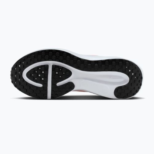 Жіночі бігові кросівки Nike Revolution 8 hot lava/orange pulse/black/white