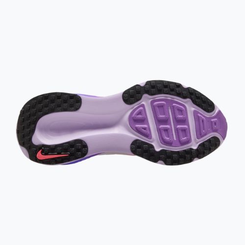 Жіночі бігові кросівки Nike Vomero 18 white/violet mist/sapphire/hot lava