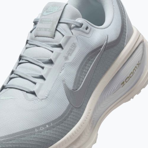 Чоловічі бігові кросівки Nike Vomero 18 GORE-TEX pure platinum/metallic silver