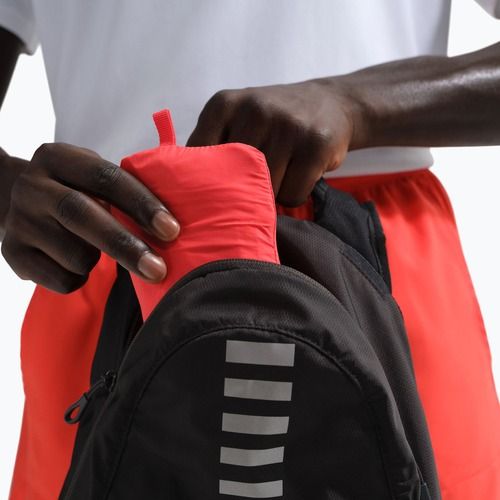 Куртка для бігу чоловіча Nike Stride Repel UV team crimson/light crimson