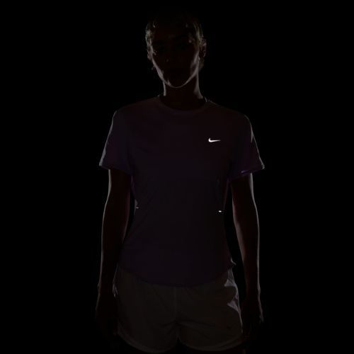 Футболка для бігу жіноча Nike Swift Dri-Fit violet mist