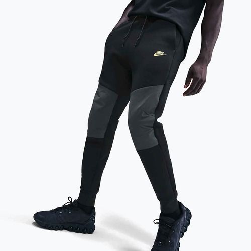 Штани чоловічі Nike Tech Joggers black/dark smoke grey/metallic gold