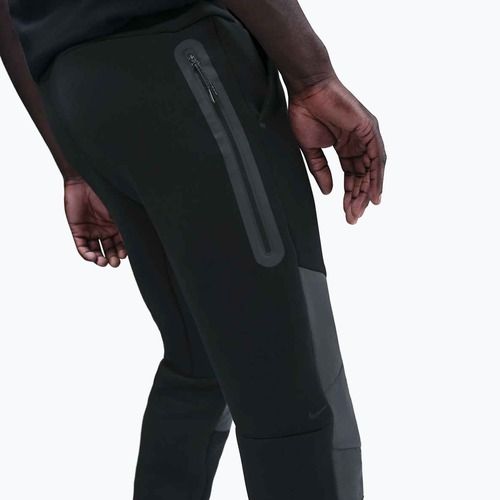 Штани чоловічі Nike Tech Joggers black/dark smoke grey/metallic gold