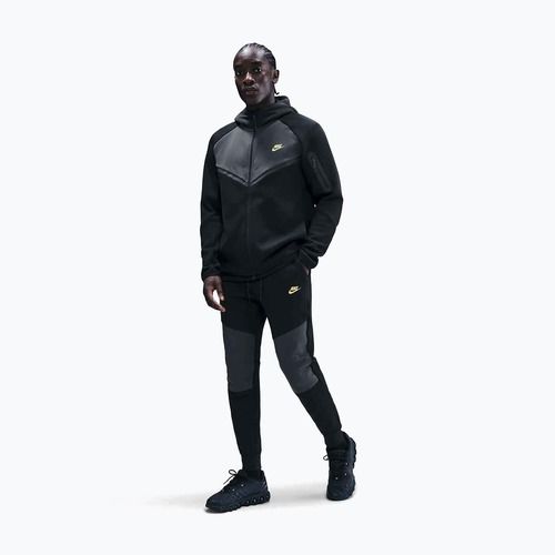 Штани чоловічі Nike Tech Joggers black/dark smoke grey/metallic gold