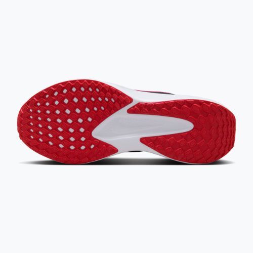 Чоловічі бігові кросівки Nike Quest 6 black/white/dark smoke grey/university red