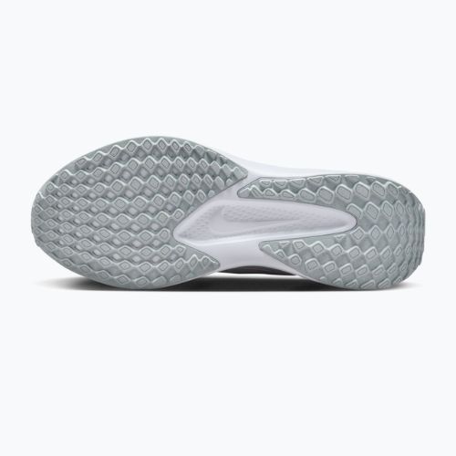 Кросівки для бігу чоловічі Nike Quest 6 white/pure platinum/black