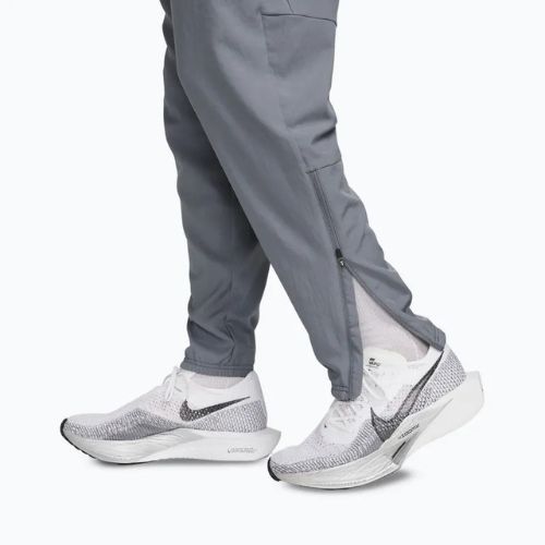 Штани чоловічі Nike Dri-Fit Challenger Woven smoke grey/black