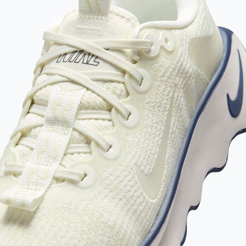 Кросівки жіночі Nike Motiva sail/coconut milk/midnight navy