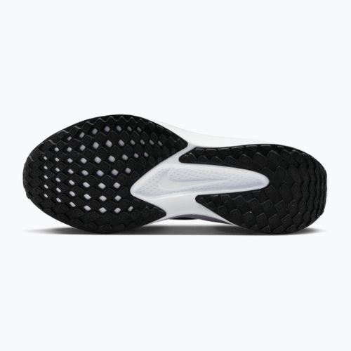 Кросівки для бігу жіночі Nike Quest 6 black/iron grey/white