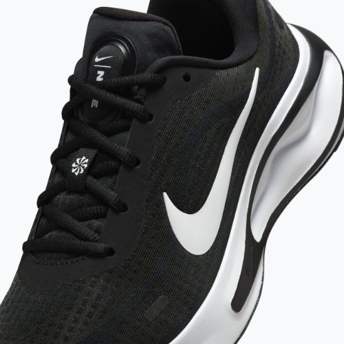 Кросівки для бігу жіночі Nike Journey Run black/white