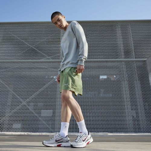 Кросівки для бігу чоловічі Nike Initiator metallic silver/white/black