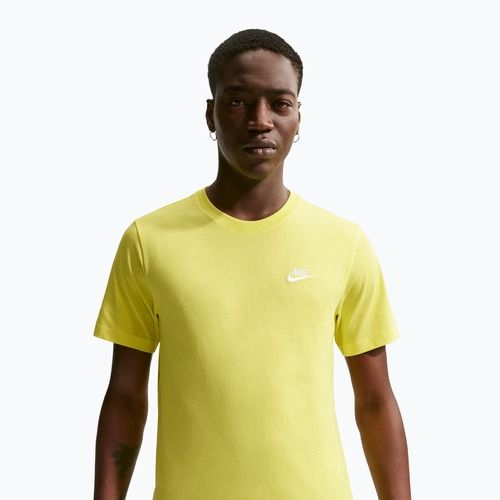 Футболка чоловіча Nike Sportswear Club sonic yellow